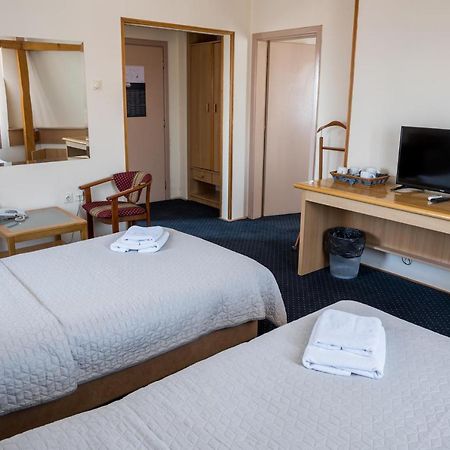 Ni Garni Hotel Panorama Lux מראה חיצוני תמונה