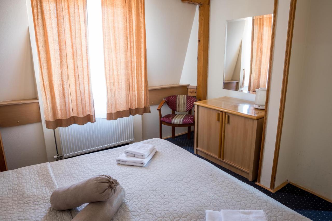 Ni Garni Hotel Panorama Lux מראה חיצוני תמונה