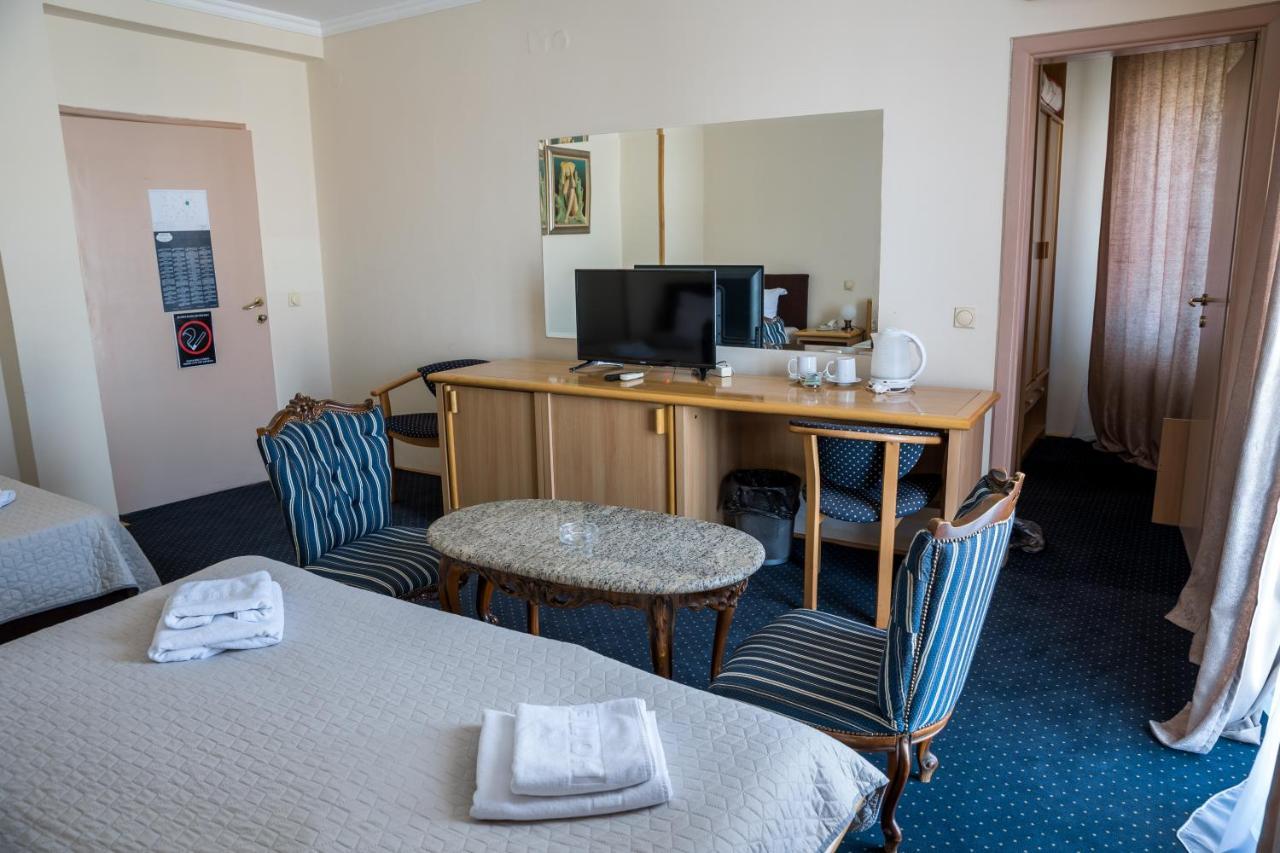 Ni Garni Hotel Panorama Lux מראה חיצוני תמונה