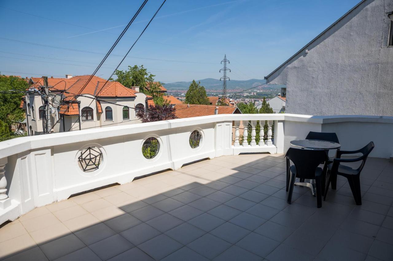 Ni Garni Hotel Panorama Lux מראה חיצוני תמונה