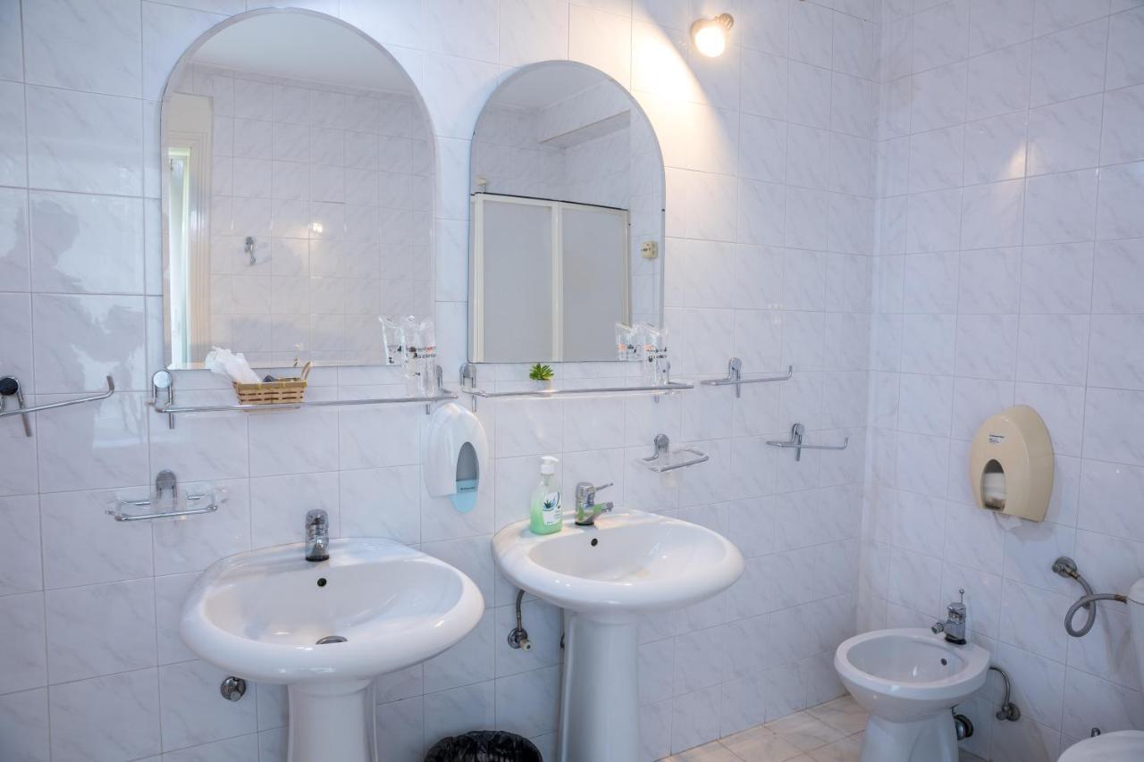 Ni Garni Hotel Panorama Lux מראה חיצוני תמונה