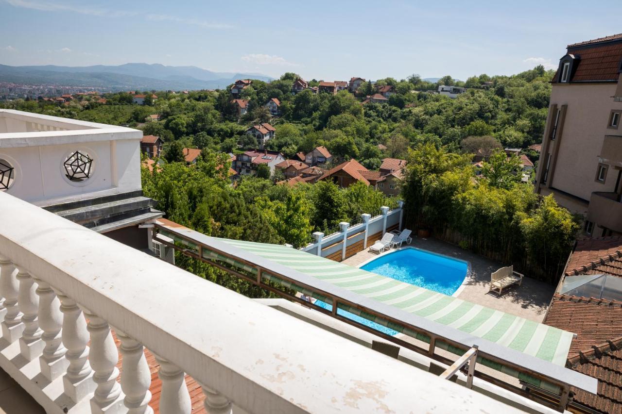 Ni Garni Hotel Panorama Lux מראה חיצוני תמונה