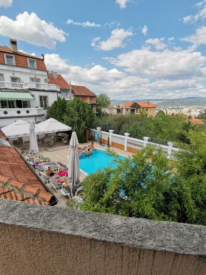 Ni Garni Hotel Panorama Lux מראה חיצוני תמונה