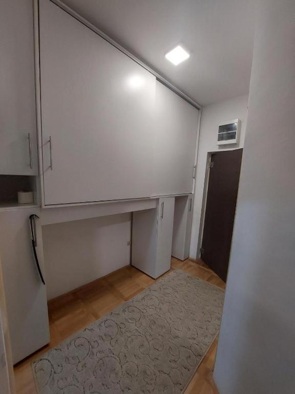 Ni Garni Hotel Panorama Lux מראה חיצוני תמונה