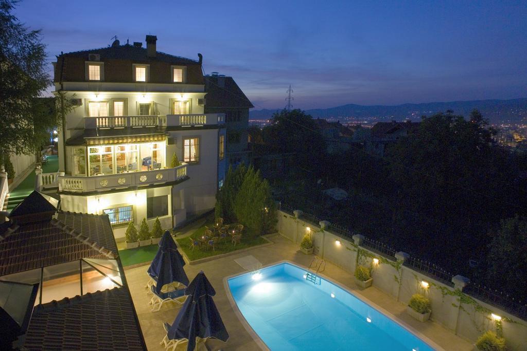Ni Garni Hotel Panorama Lux מראה חיצוני תמונה
