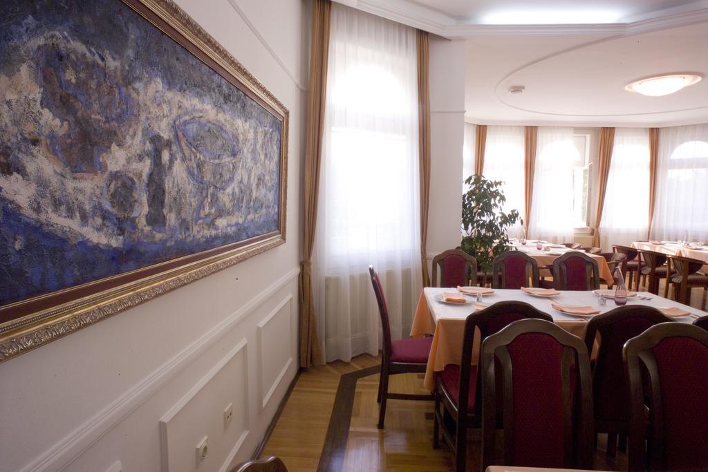 Ni Garni Hotel Panorama Lux מראה חיצוני תמונה